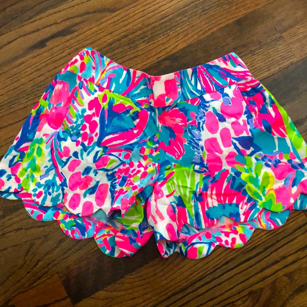 Lilly Pulitzer Dahlia shorts
